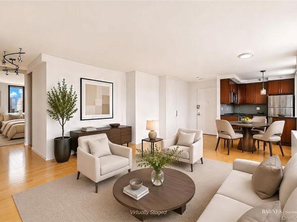 24 E 7th Street, Unit 11B, New York (Manhattan), NY 10003