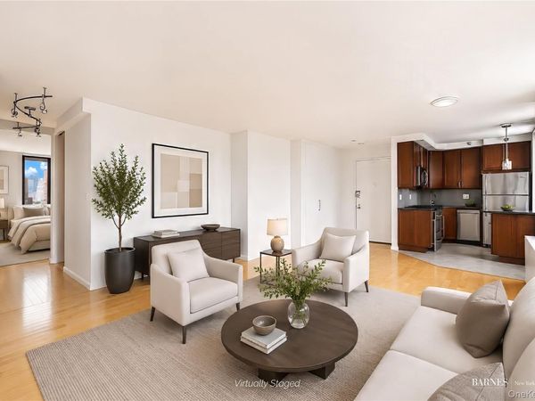 24 E 7th Street, Unit 11B, New York (Manhattan), NY 10003