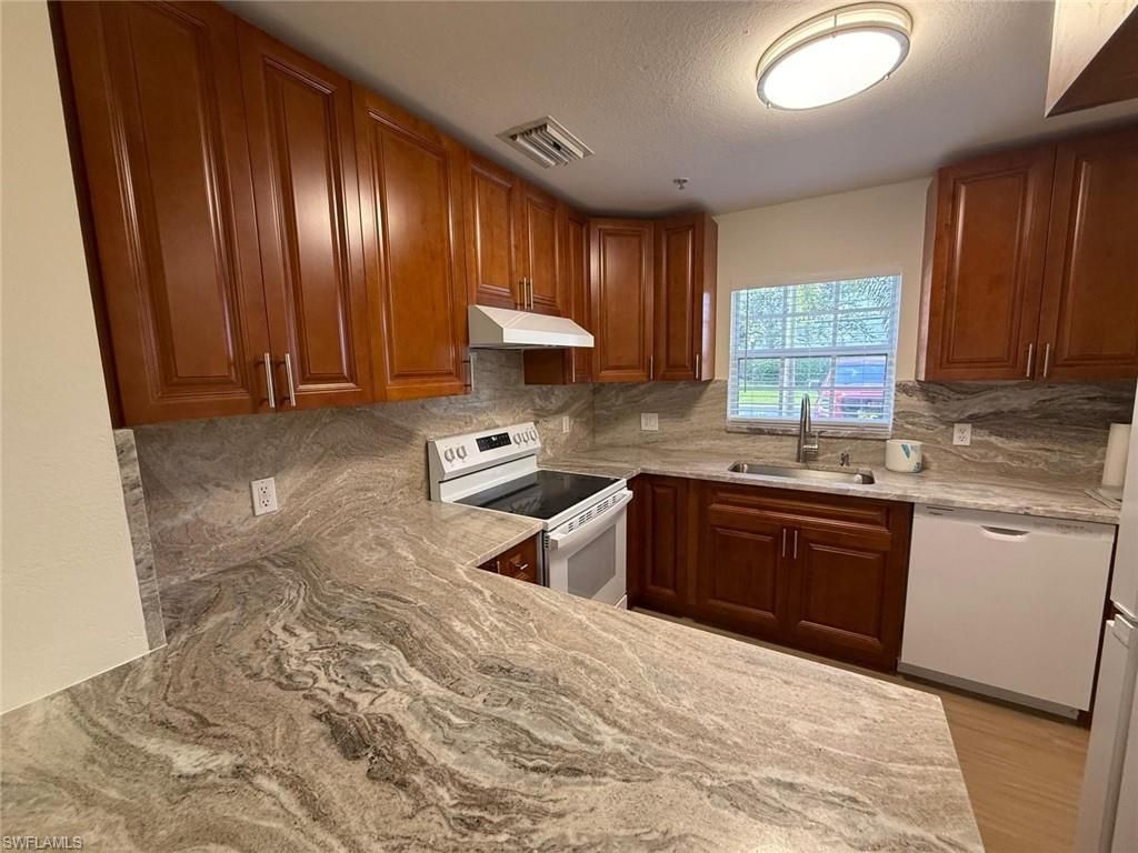 9051 Gervais Cir, Unit 1508, Naples, FL 34120 Photo