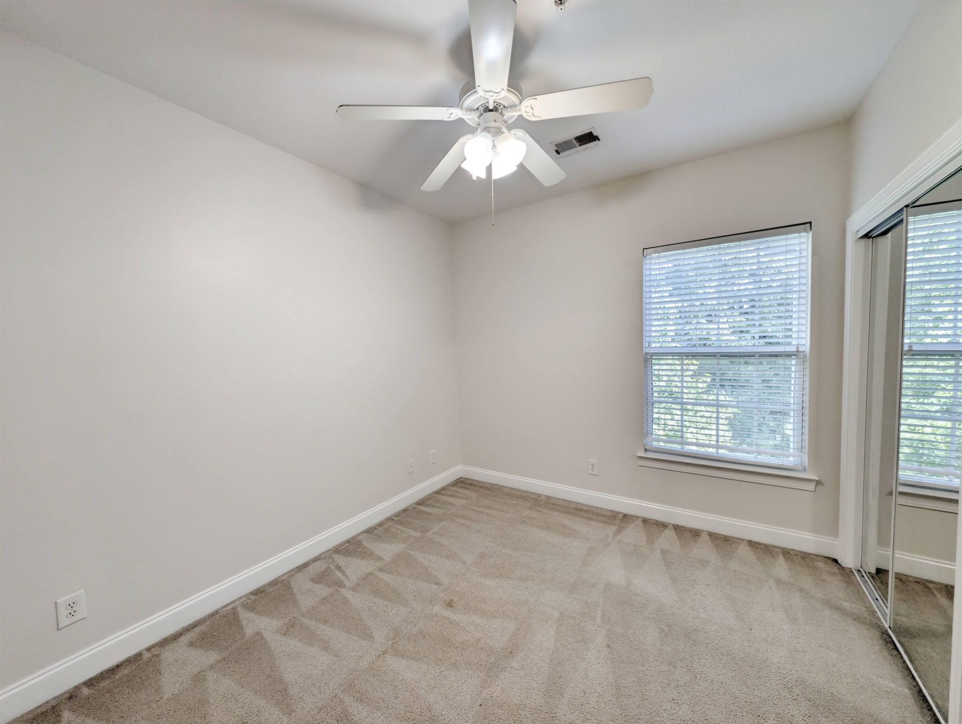 143-g Crane Dr. Photo 23