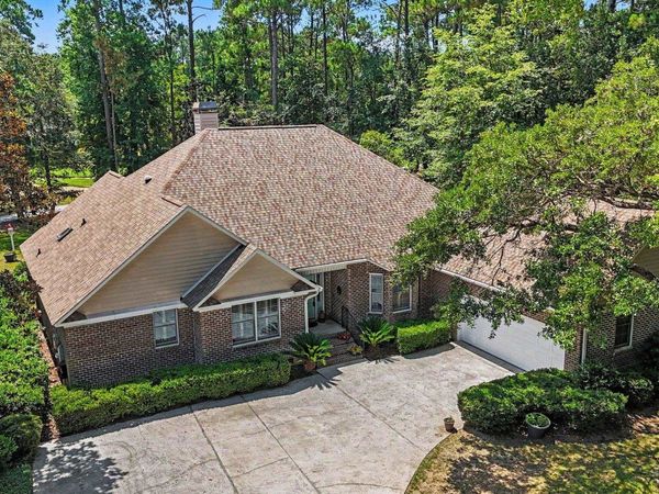 44 Aberdeen Way, Pawleys Island, SC 29585