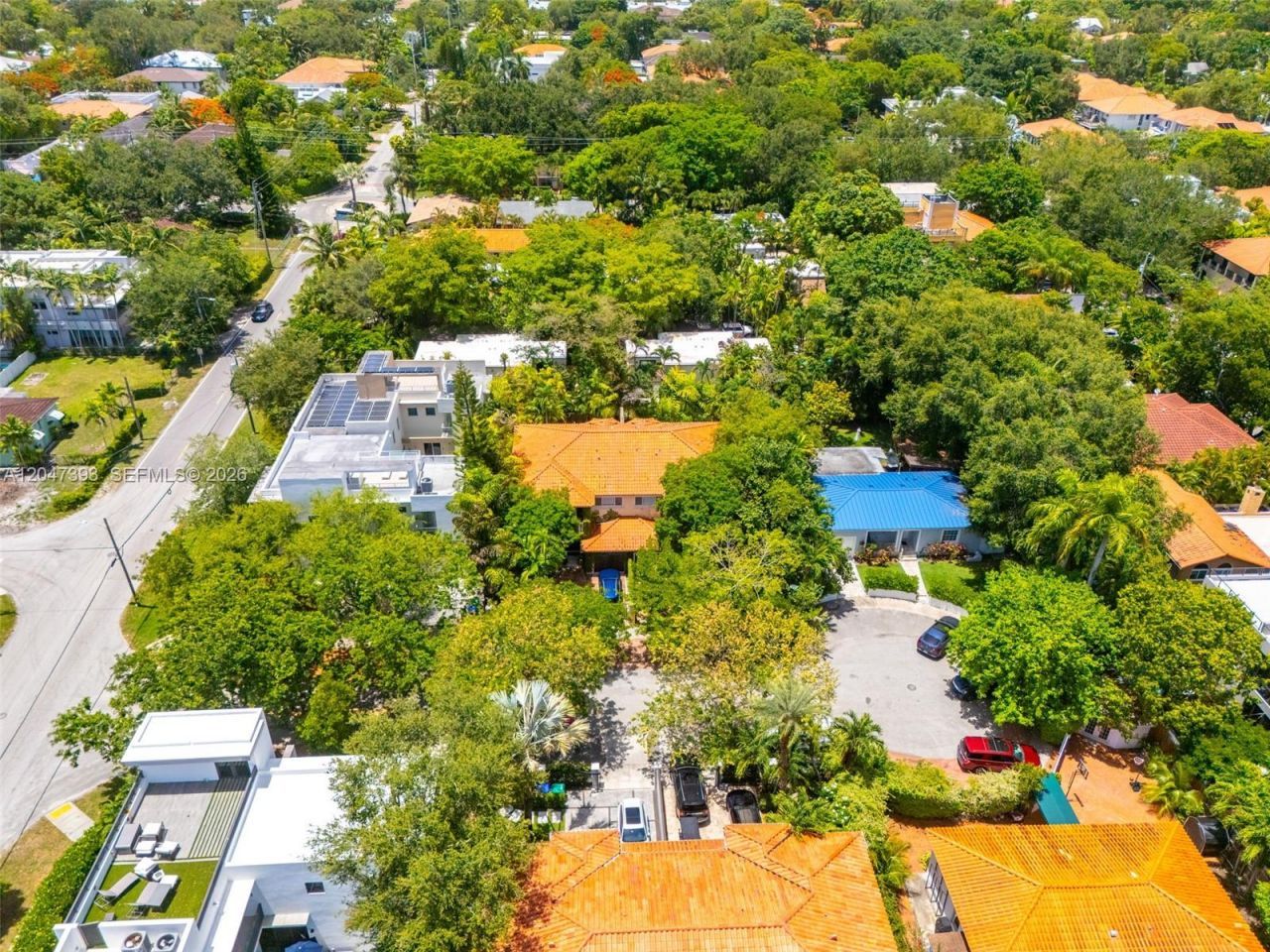 3253 Mcdonald St , Miami, FL 33133 Photo