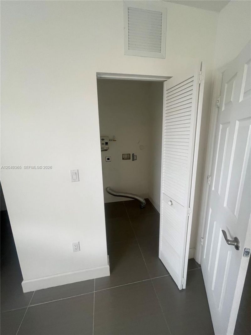 545 NW 121st St , Unit 545, North Miami, FL 33168 Photo