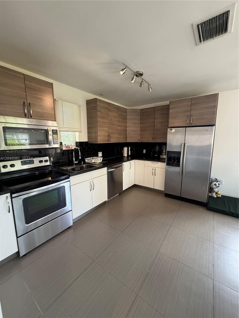 545 NW 121st St, Unit 545, North Miami, FL 33168 Photo