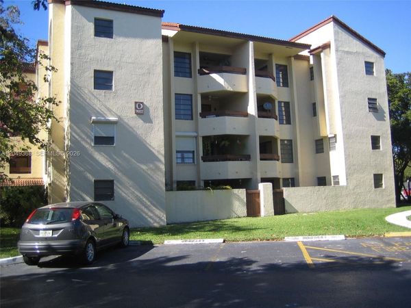 9022 SW 123rd Ct, Unit O303, Miami, FL 33186