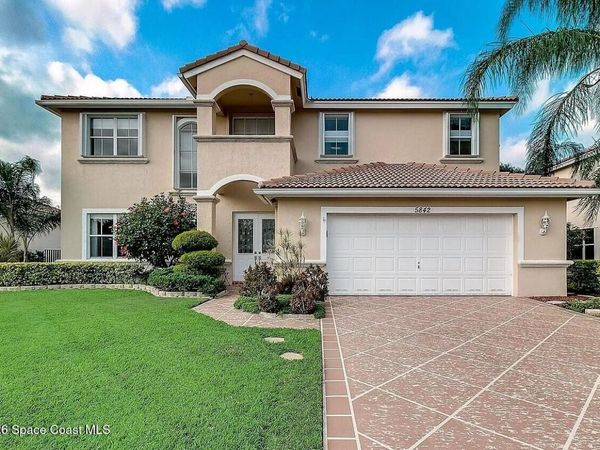 5842 La Gorce Circle , Lake Worth, FL 33467