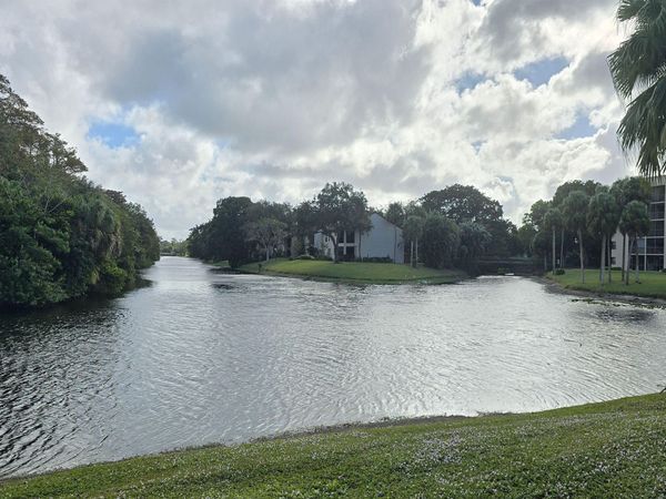 3000 NW 42nd Avenue, Unit B302, Coconut Creek, FL 33063