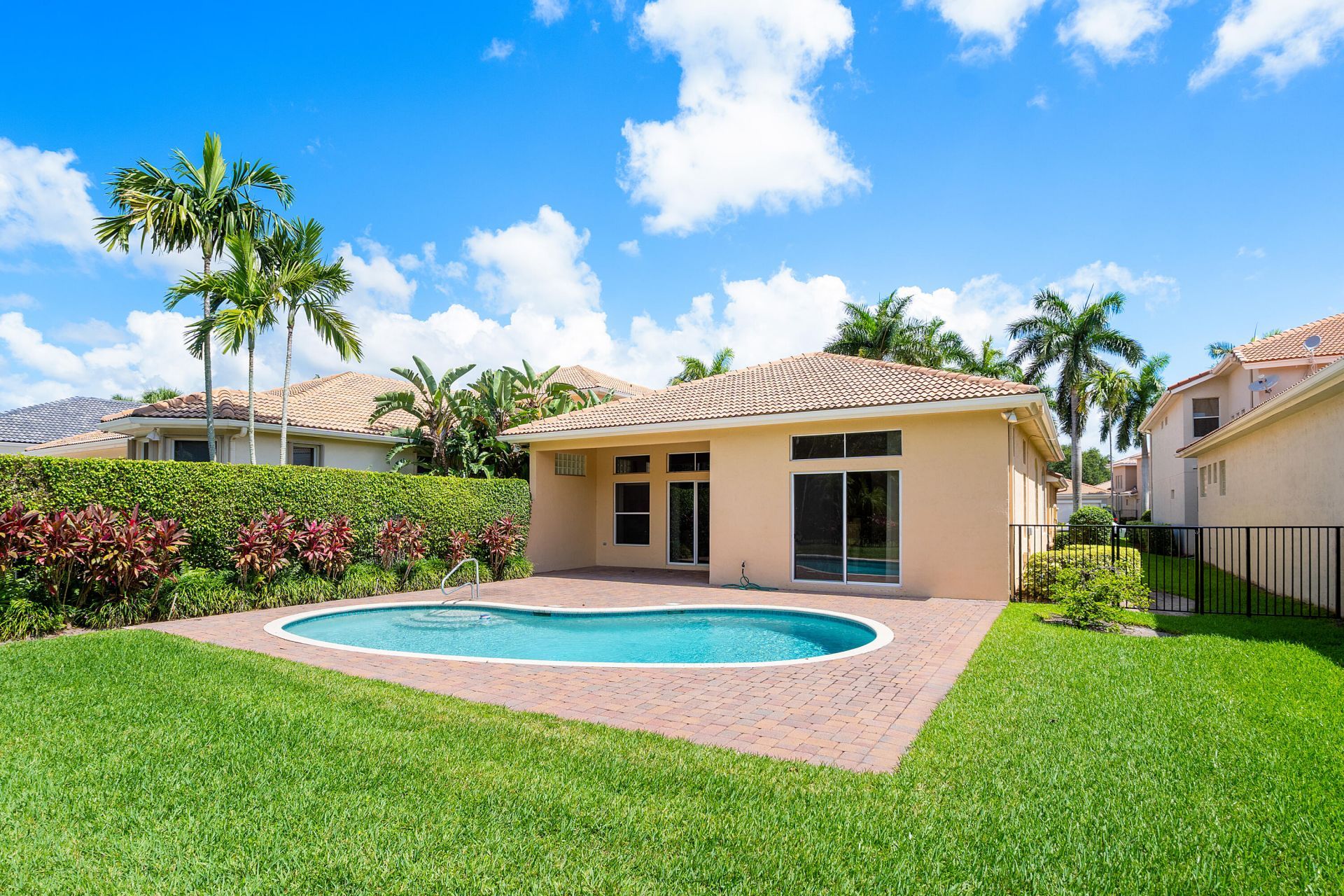 8102 Valhalla Drive, Delray Beach, FL 33446 Photo