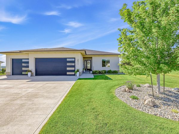 2511 Albatross Ridge, Sioux City, IA 51106