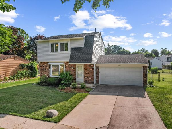 9231 Abbey Lane, Ypsilanti, MI 48198