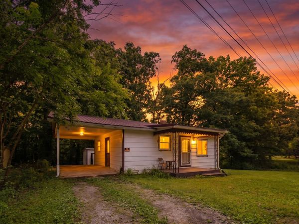 510 Old Cane Bluff Road , Alton, MO 65606