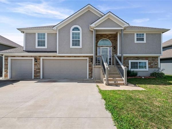 11331 Yecker Avenue, Kansas City, KS 66109