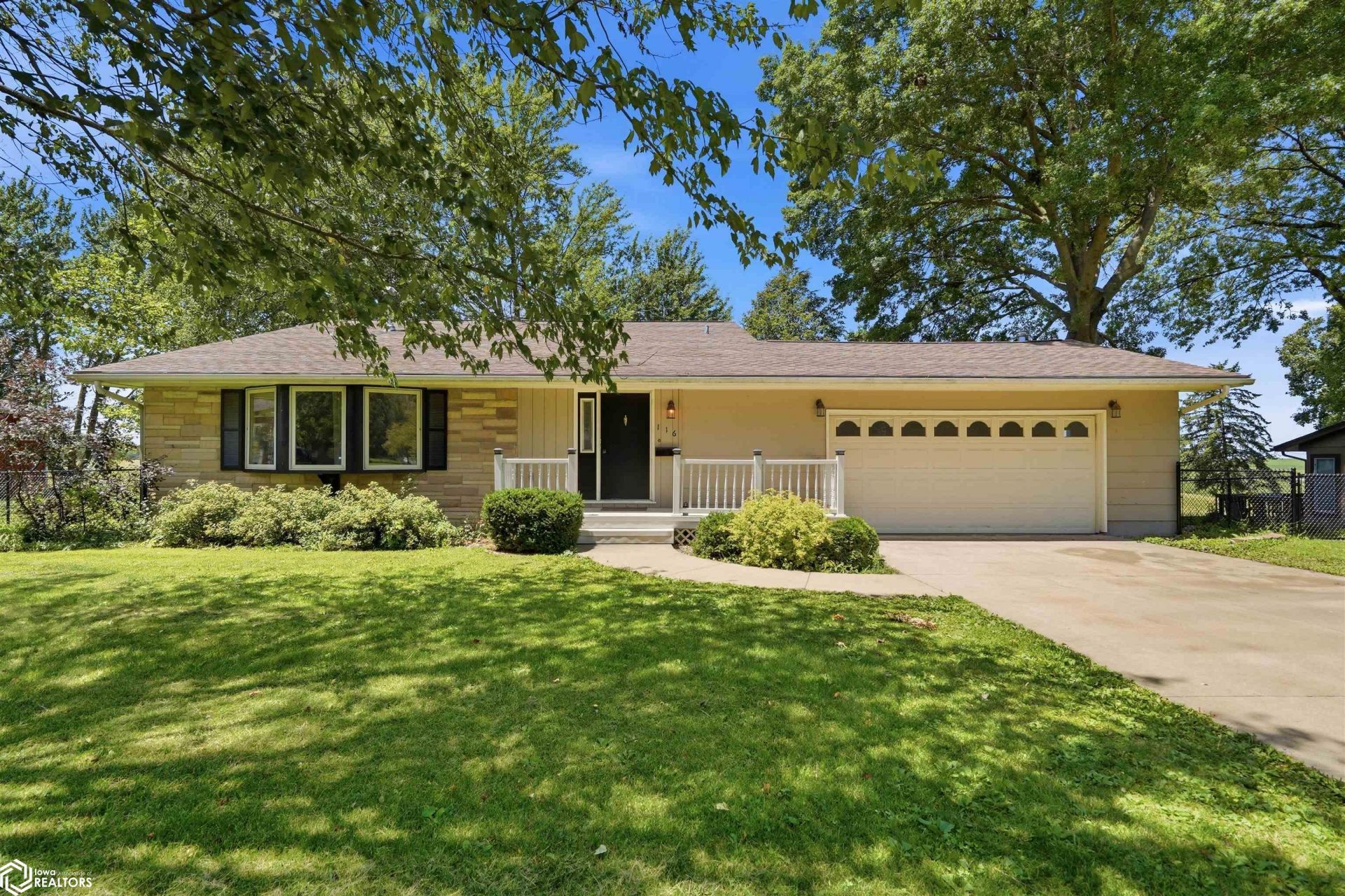 116 Orchard Lane, New London, IA 52645 Main Photo
