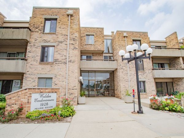 1926 Prairie Square, Unit 225, Schaumburg, IL 60173
