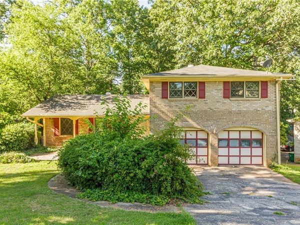 4007 Bontura Court , Stone Mountain, GA 30083