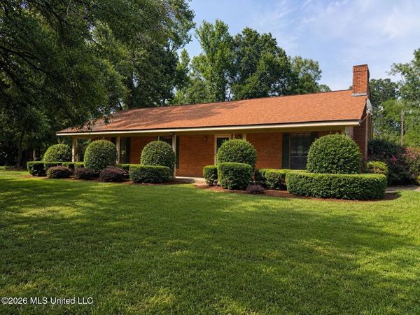 3847 Old Jackson Road, Forest, MS 39074
