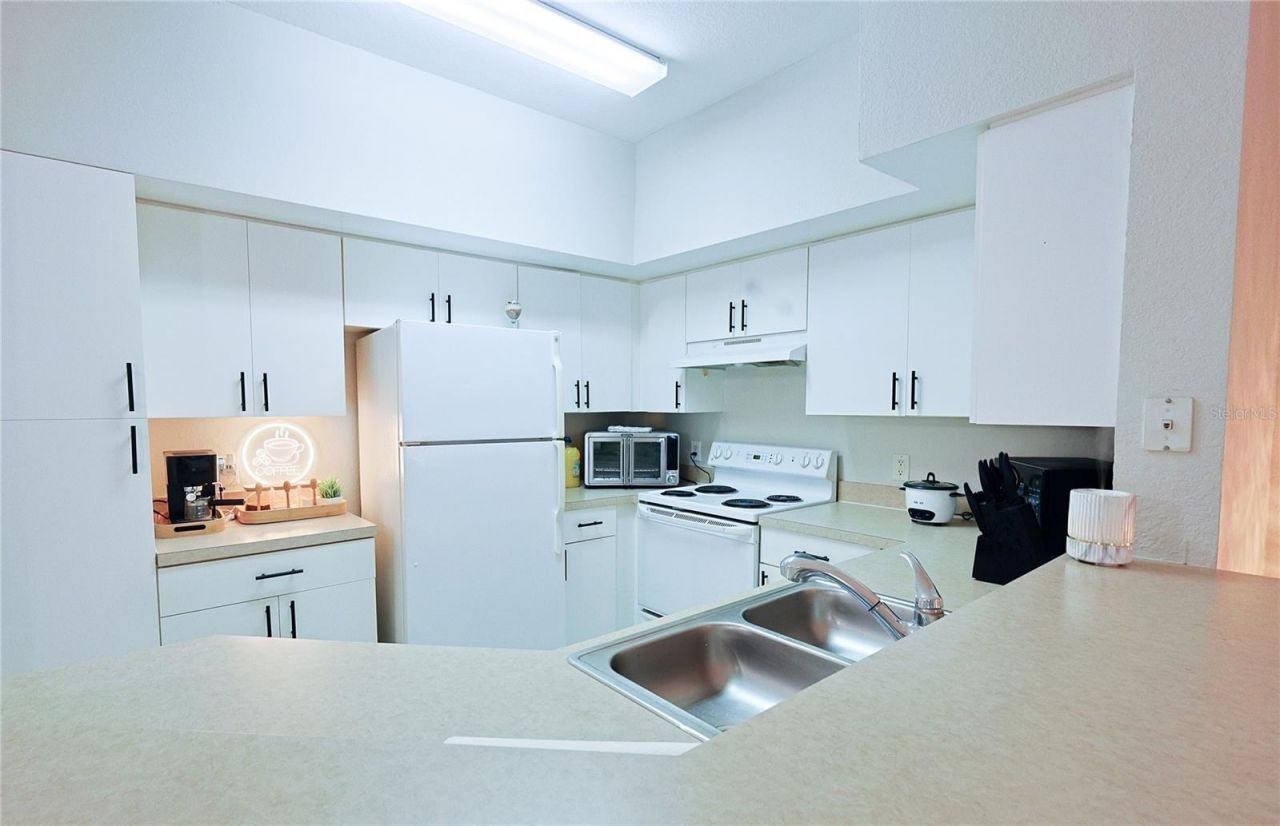 4166 Central Sarasota Parkway, Unit 512, Sarasota, FL 34238 Photo