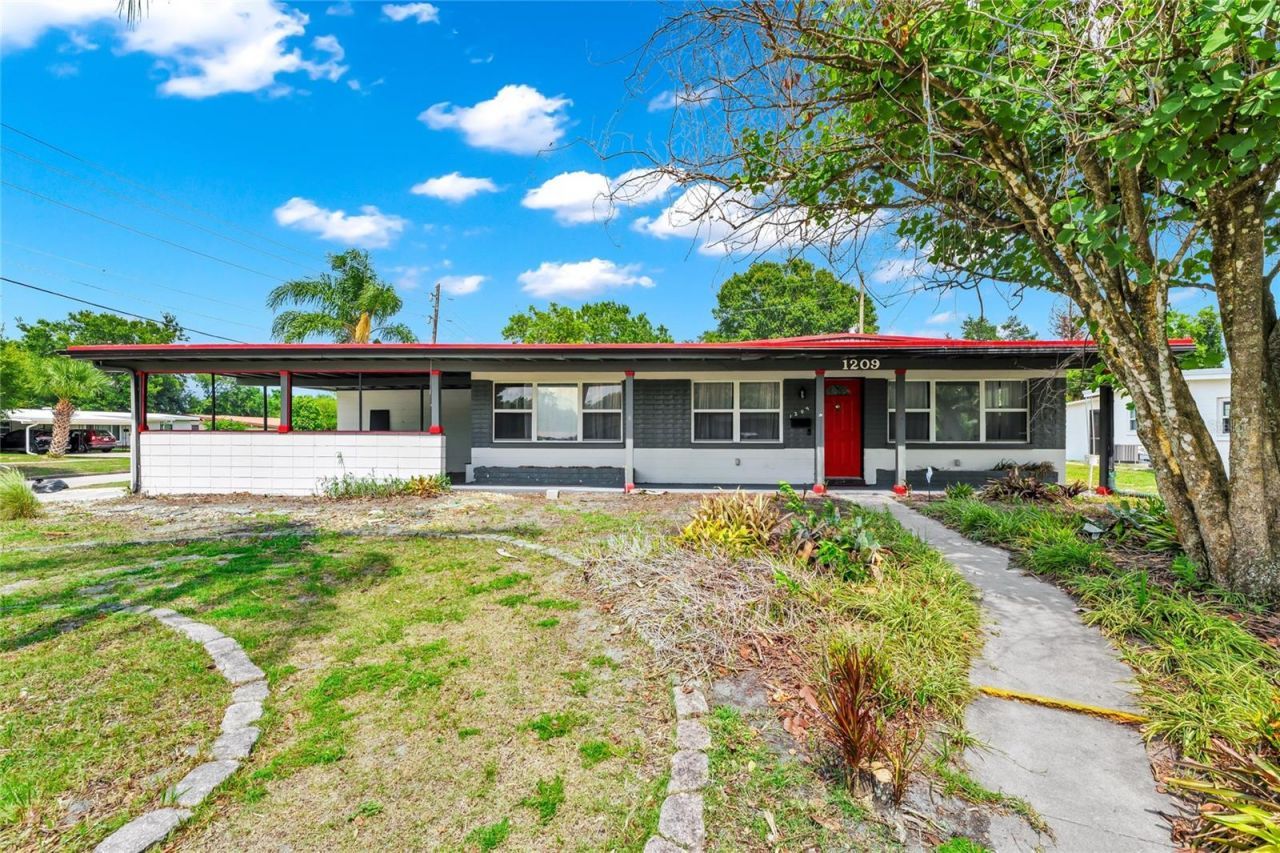 1209 Roscomare Avenue, Orlando, FL 32806 Main Photo