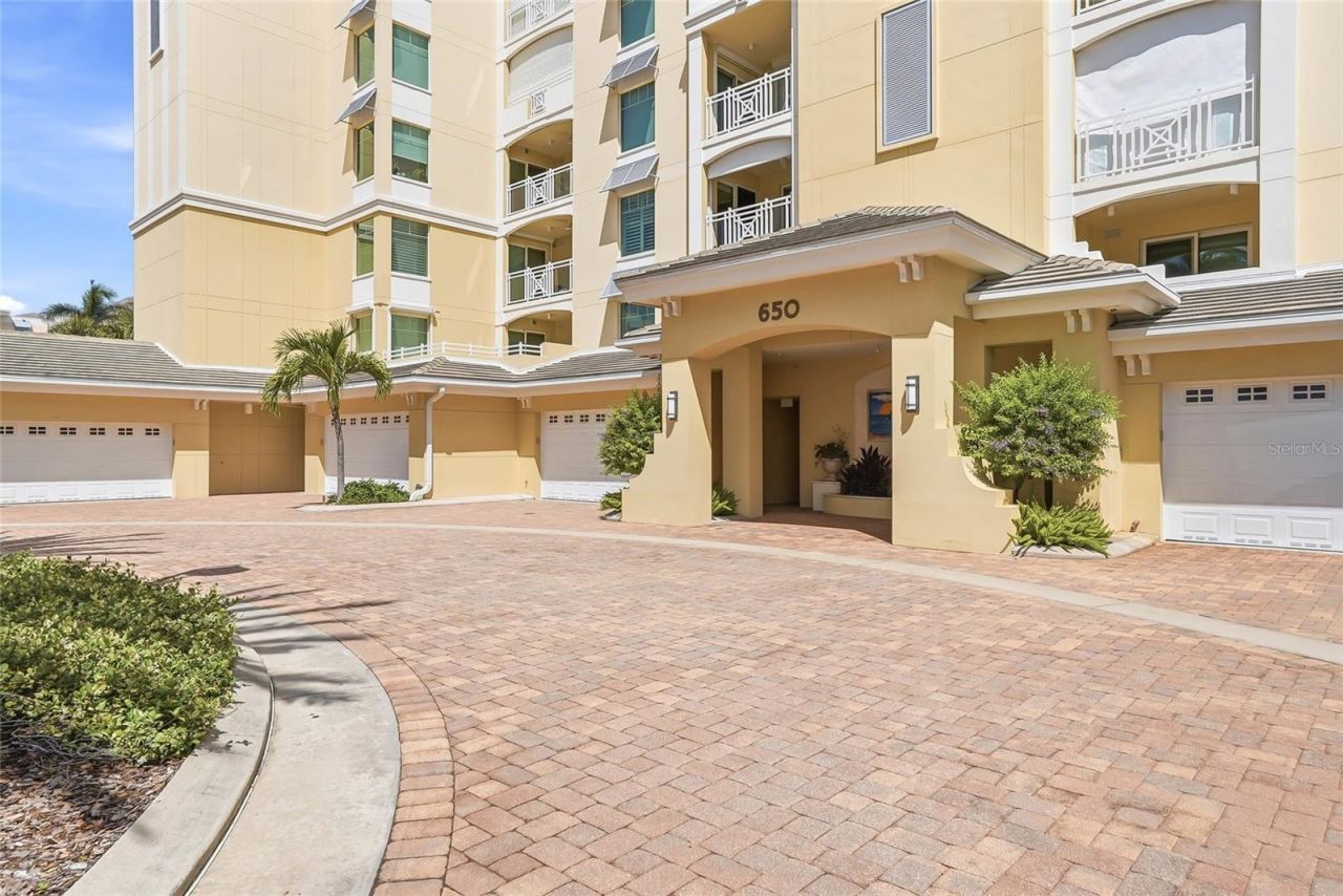 650 Collany Road, Unit 401, Tierra Verde, FL 33715 Photo