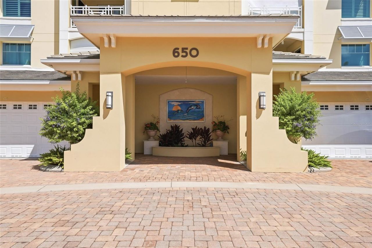 650 Collany Road, Unit 401, Tierra Verde, FL 33715 Photo