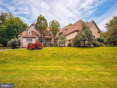 2212 CORSON LANE, NEW HOPE, PA 18938