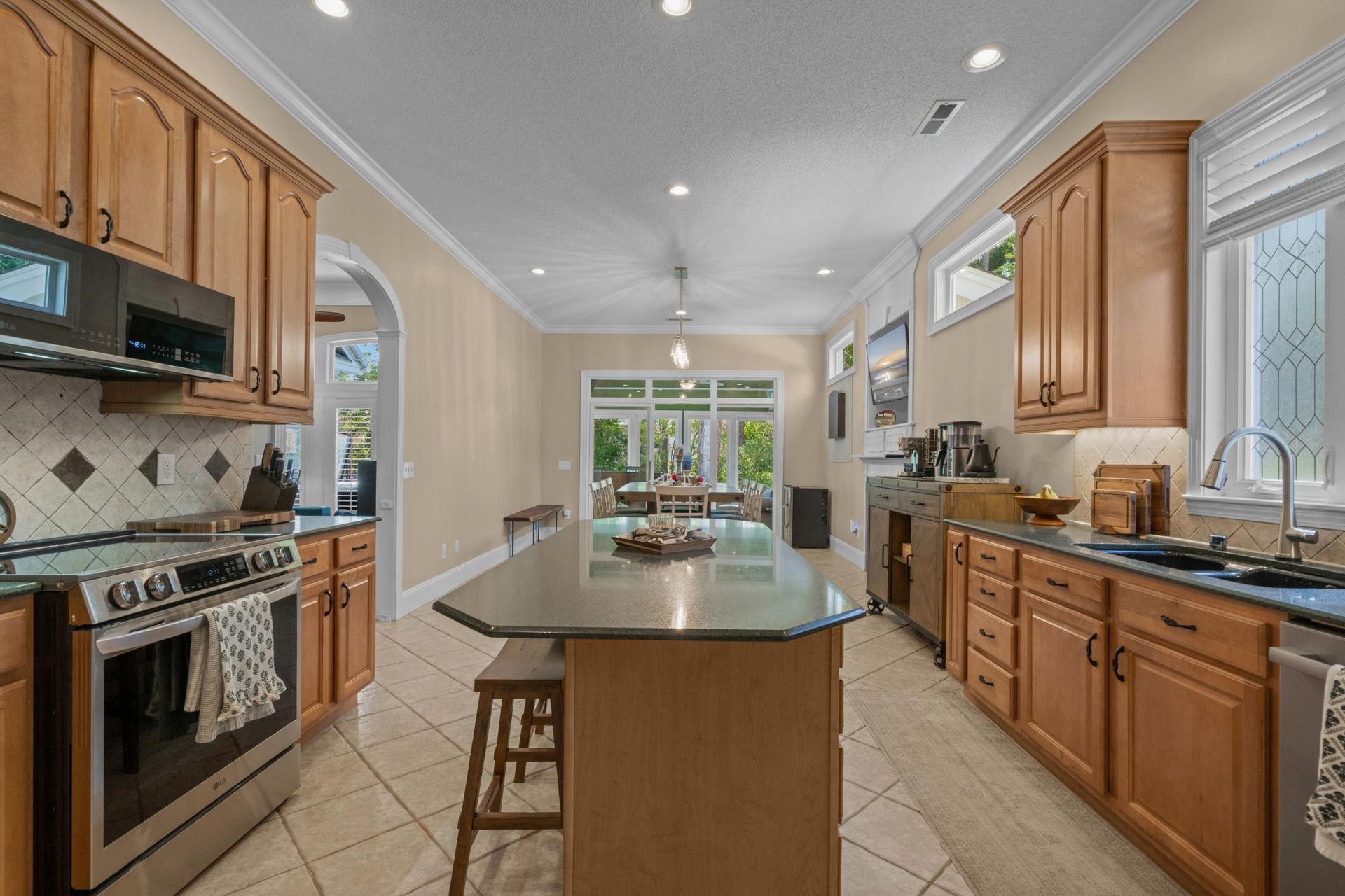 5017 Gilbert Ln.  Photo 24