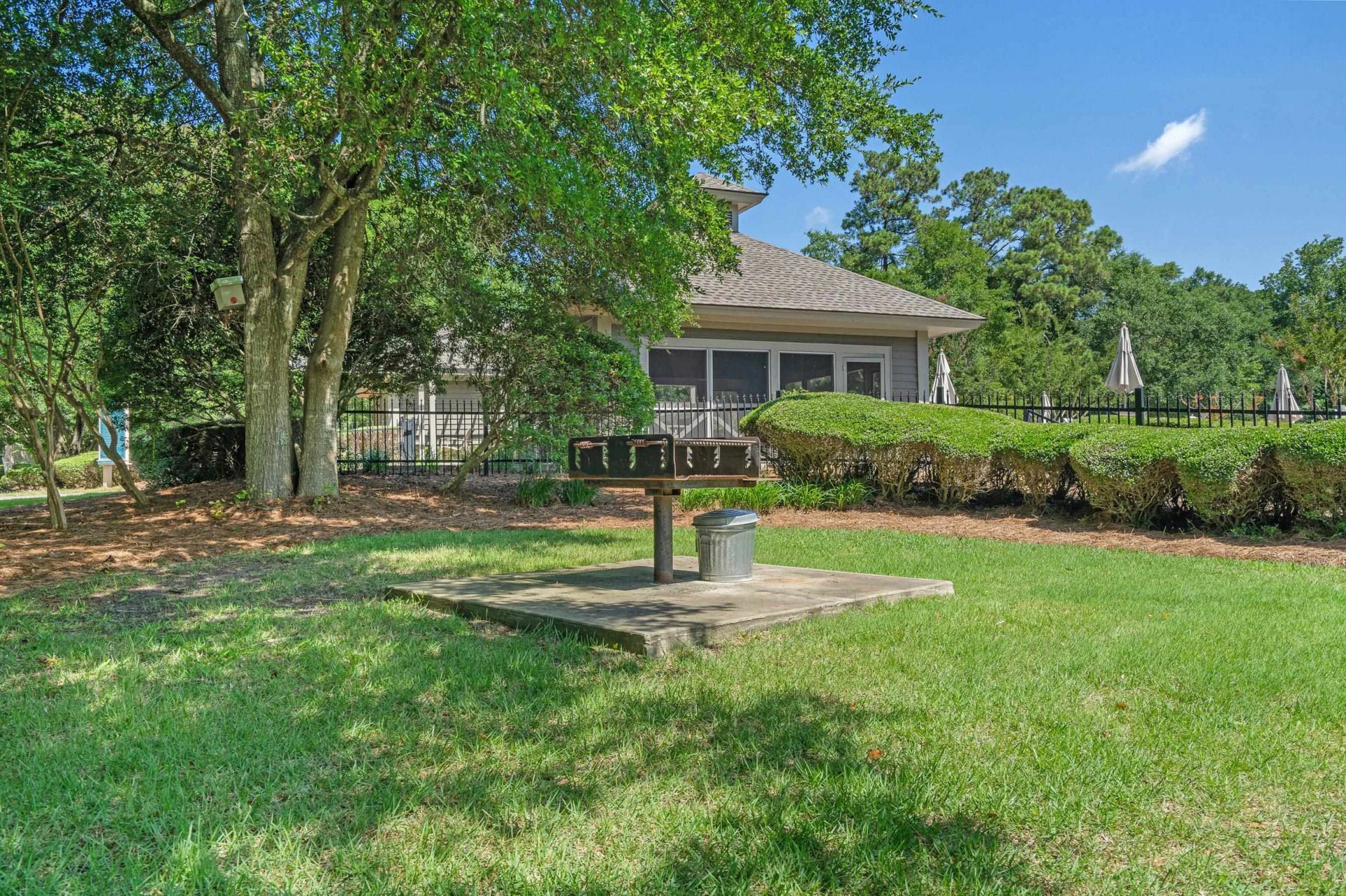5017 Gilbert Ln.  Photo 57