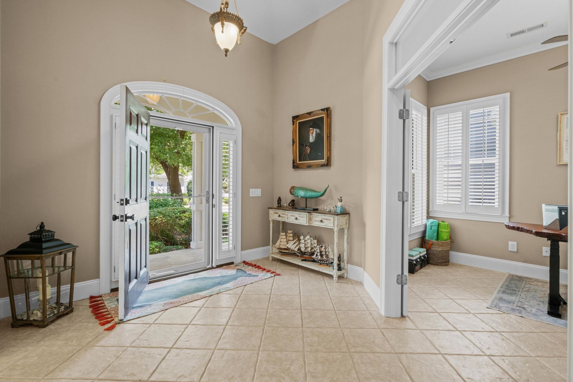 5017 Gilbert Ln.  Photo 6