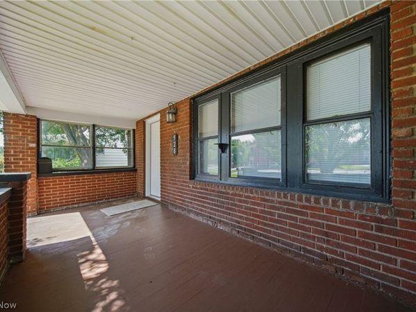 928 Hammel Street , Akron, OH 44306