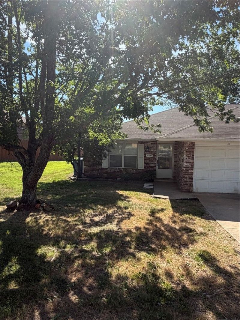 2105 Oakwood Avenue, Unit A, Bentonville, AR 72712 Main Photo