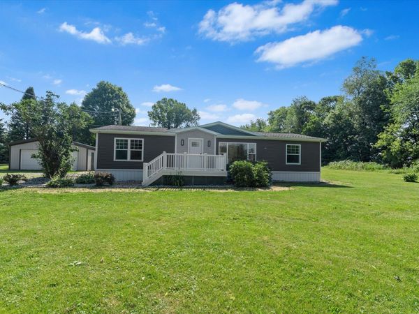 59009 Penn Road, Cassopolis, MI 49031