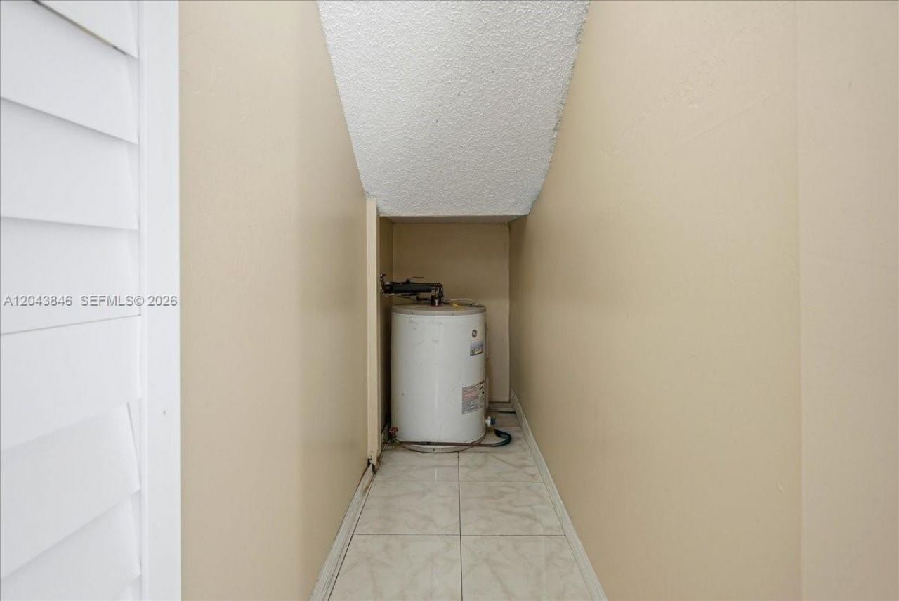 10528 SW 69th Ter , Miami, FL 33173 Photo