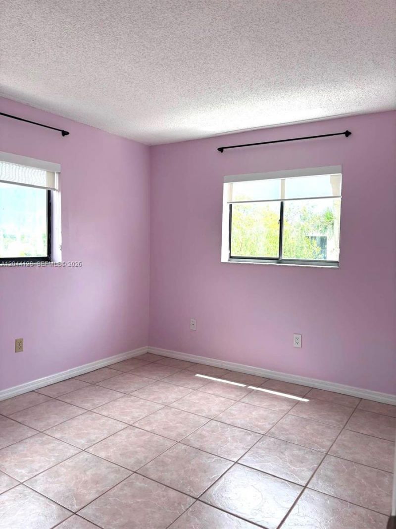 8025 SW 107th Ave, Unit 313, Miami, FL 33173 Photo