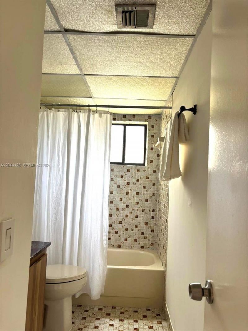 8025 SW 107th Ave, Unit 313, Miami, FL 33173 Photo