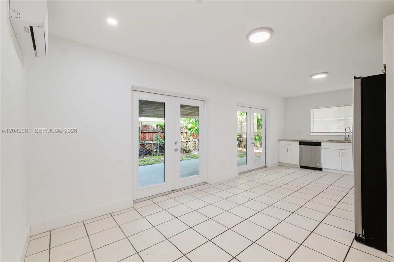 6130 Flagler St , Hollywood, FL 33023 Photo