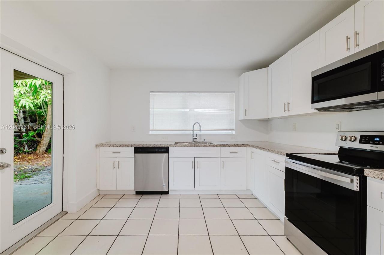 6130 Flagler St , Hollywood, FL 33023 Photo