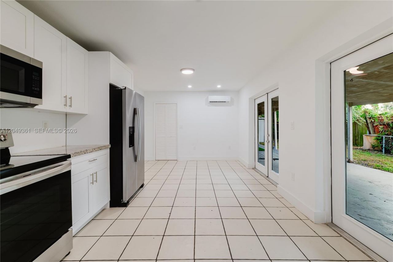 6130 Flagler St , Hollywood, FL 33023 Photo