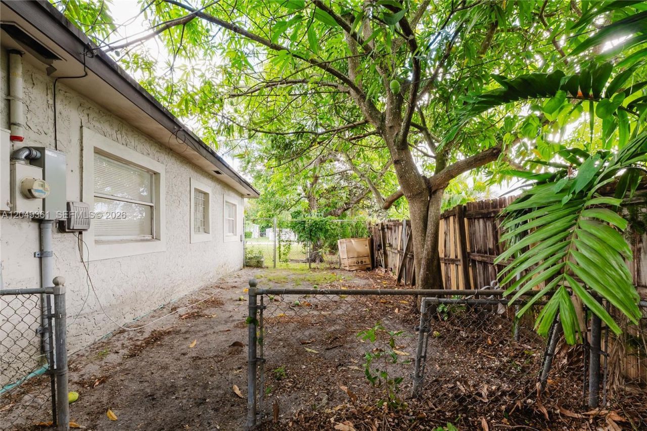 6130 Flagler St , Hollywood, FL 33023 Photo