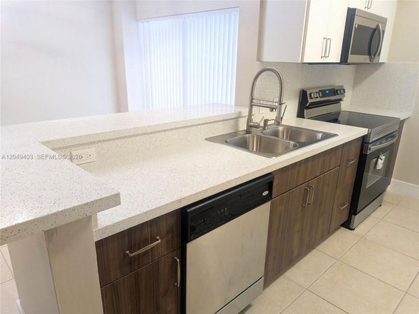 9645 NW 1st Ct , Unit 1-209, Pembroke Pines, FL 33024