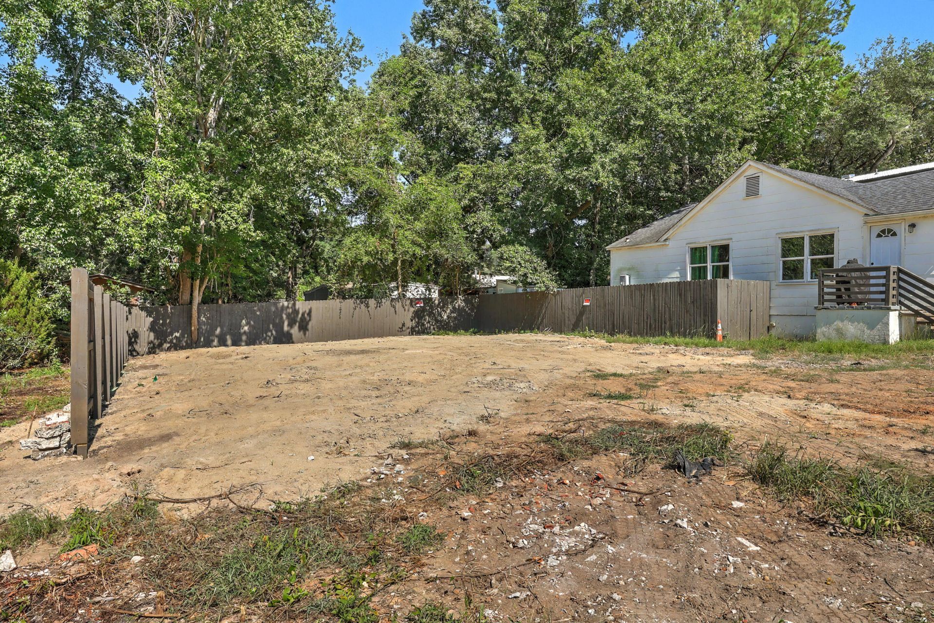5816 Knight Street Photo 6