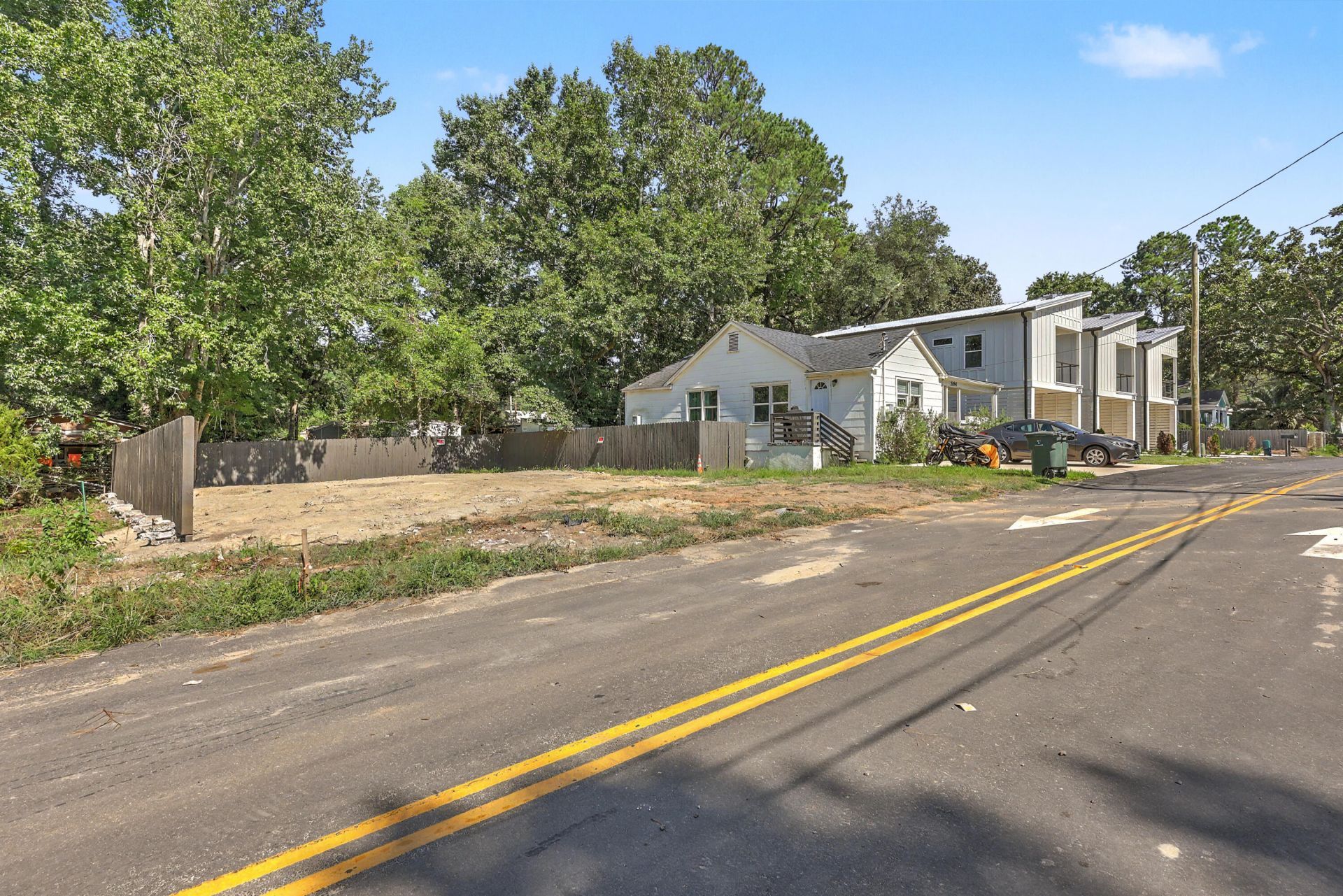 5816 Knight Street Photo 8