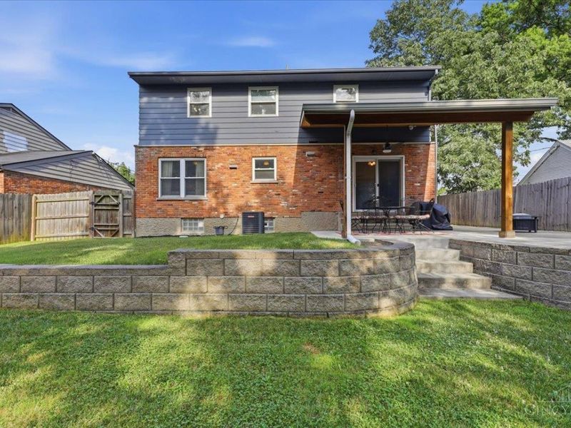 8898 Brittany Drive, Blue Ash, OH 45242 Photo 46