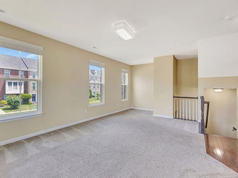 9557 Union Park, West Chester, OH 45069 Photo 12