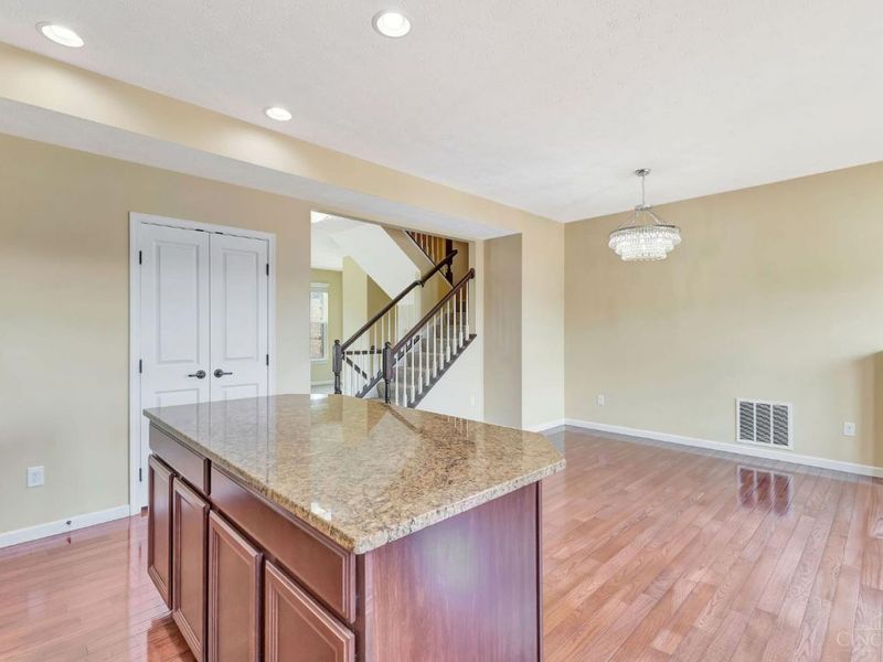 9557 Union Park, West Chester, OH 45069 Photo 19