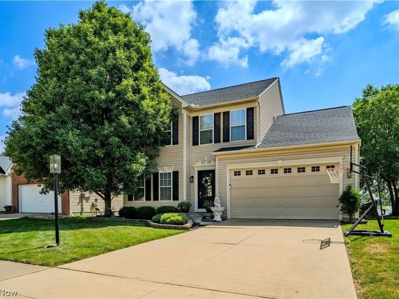 5409 Fountain Circle, North Ridgeville, OH 44039 Photo 2