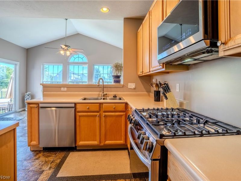 5409 Fountain Circle, North Ridgeville, OH 44039 Photo 24
