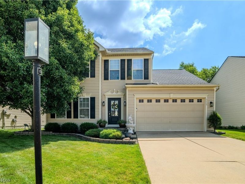 5409 Fountain Circle, North Ridgeville, OH 44039 Photo 3