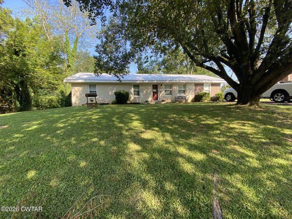 130 Simmons Street , Henderson, TN 38340