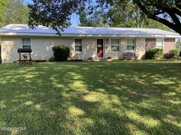 130 Simmons Street , Henderson, TN 38340