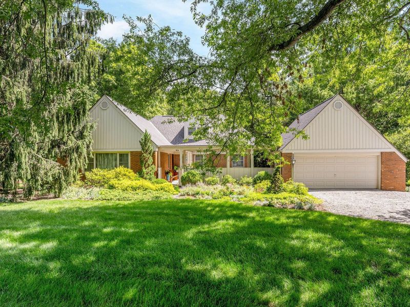 1350 Carriage Road, Powell, OH 43065 Photo 1